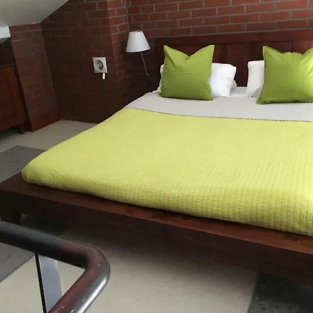 102 Spa102 假日公园 *