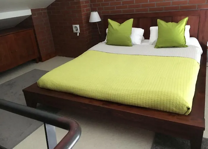 102 Spa102 假日公园 *