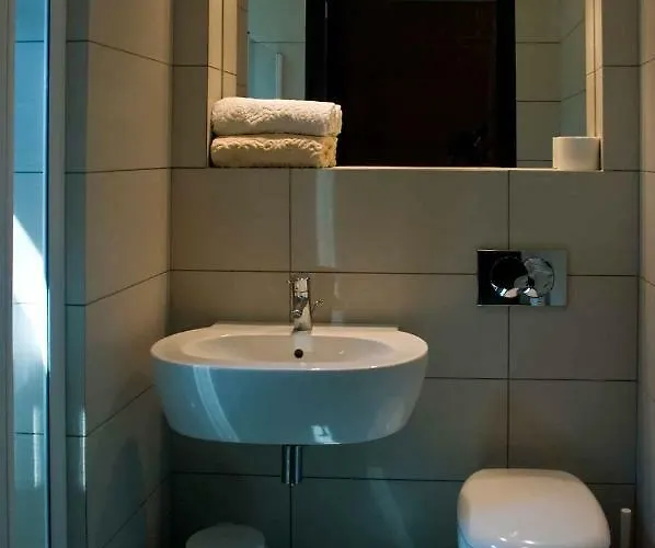 102 Spa102 假日公园 *